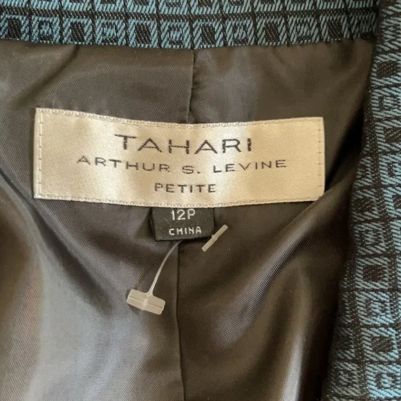 Tahari blue w black pattern skirt set